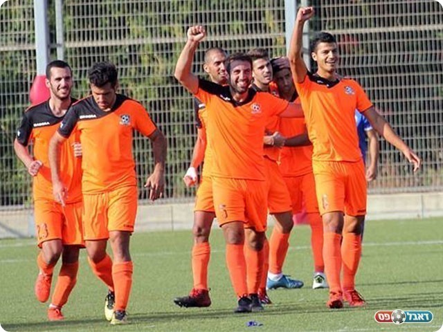 חגיגה בכתום (לירן דורף)